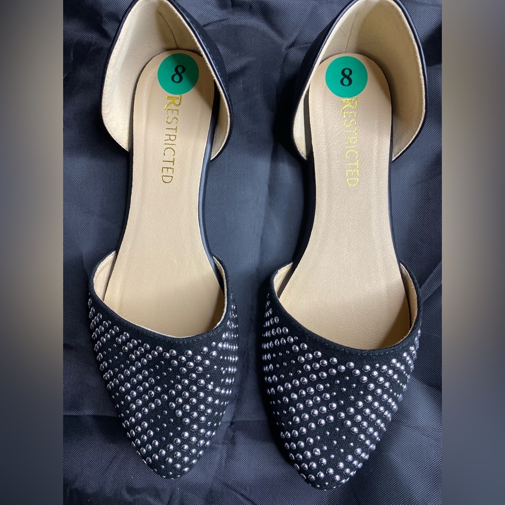 NWT Restricted Black Studded Women's Flats -Size 8